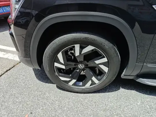 Volkswagen Teramont 2023 (48700 км)