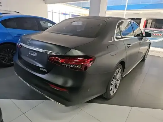 Mercedes-Benz E-Class 2023 (32599 км)