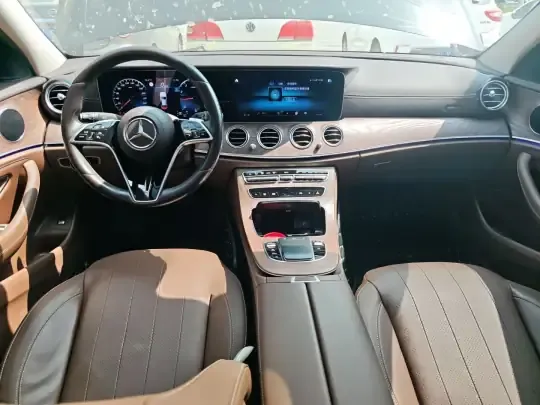 Mercedes-Benz E-Class 2023 (51400 км)