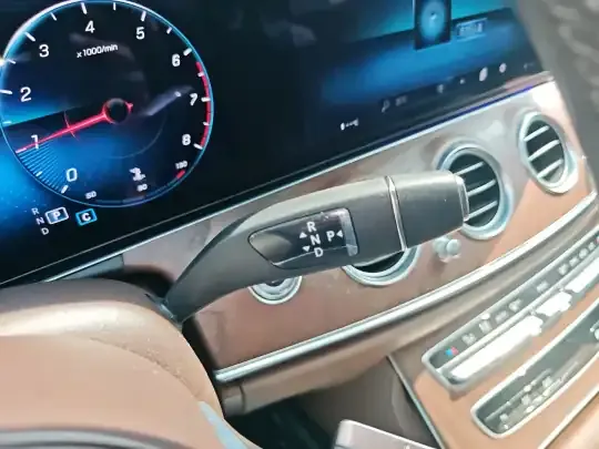 Mercedes-Benz E-Class 2023 (51400 км)