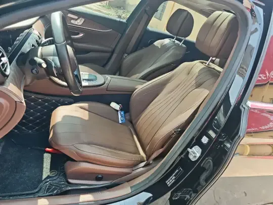 Mercedes-Benz E-Class 2023 (51400 км)