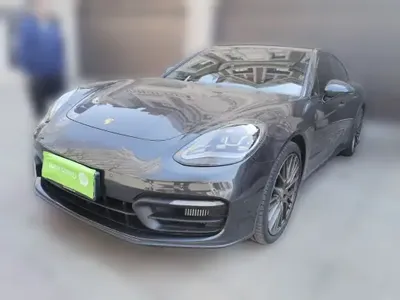 Porsche Panamera 2023 (16600 км)