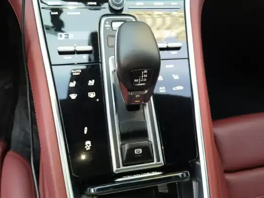 Porsche Panamera 2023 (16600 км)