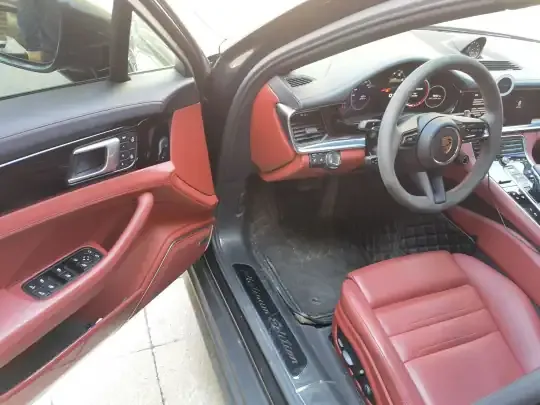 Porsche Panamera 2023 (16600 км)