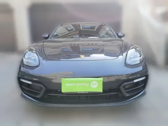 Porsche Panamera 2023 (16600 км)
