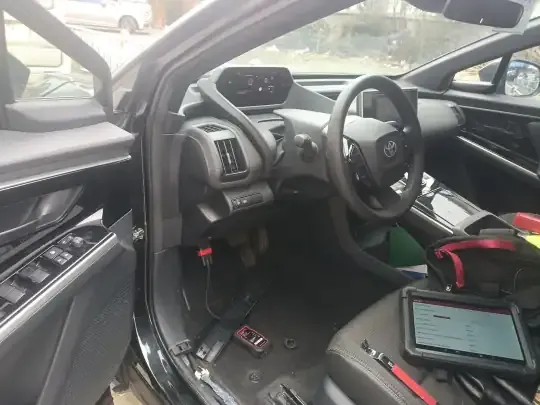 Toyota FAW Toyota bZ4X 2022 (65900 км)