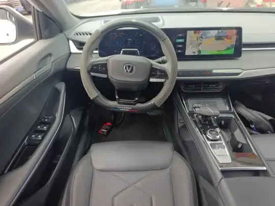 CHANGAN Ruicheng PLUS 2023 (31200 км)