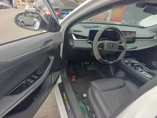 CHANGAN Ruicheng PLUS 2023 (31200 км)