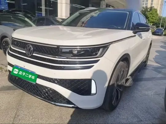 Volkswagen Tavendor 2023 (32800 км)