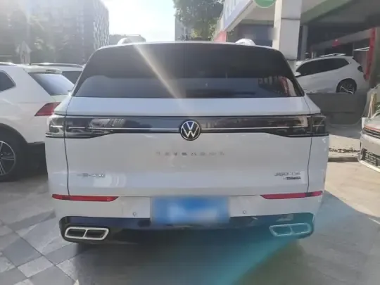 Volkswagen Tavendor 2023 (32800 км)