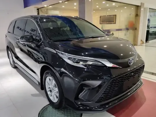 Toyota Granvia 2023 (43700 км)