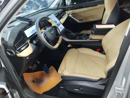 Geely Auto FX11 2023 (35400 км)