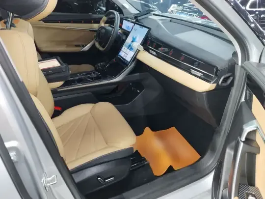 Geely Auto FX11 2023 (35400 км)