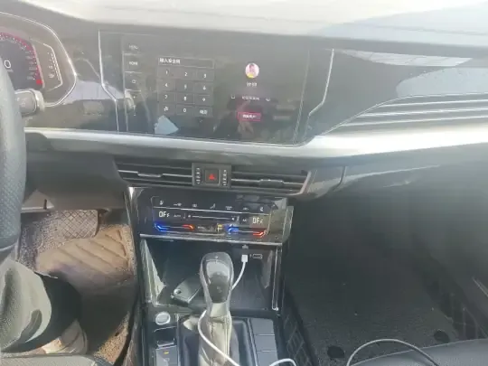 Volkswagen Passat 2023 (25100 км)