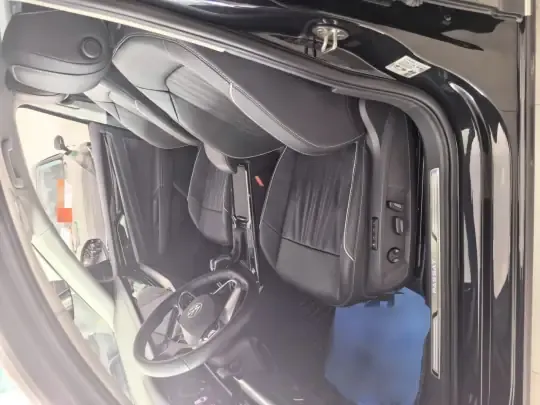 Volkswagen Passat 2023 (25100 км)