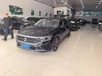 Volkswagen Passat 2023 (25100 км)