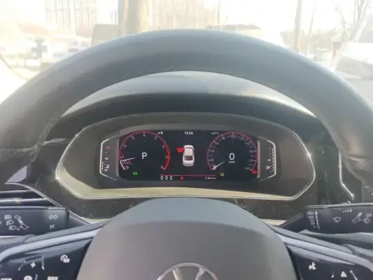 Volkswagen Passat 2023 (25100 км)