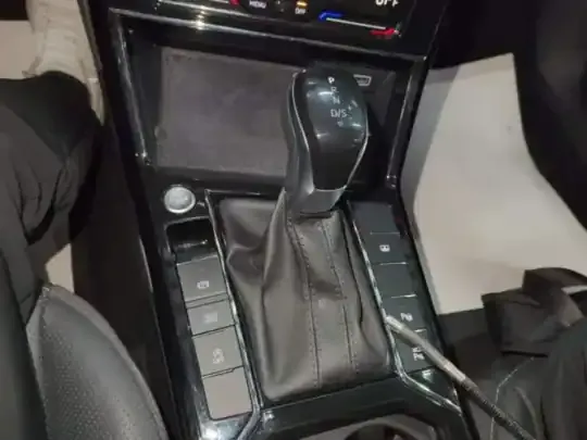 Volkswagen Passat 2023 (24600 км)