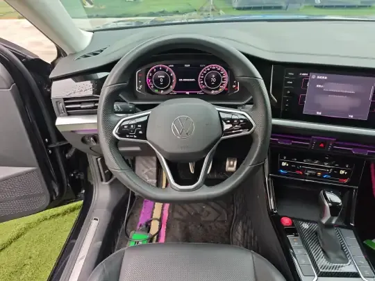 Volkswagen Passat 2023 (41600 км)