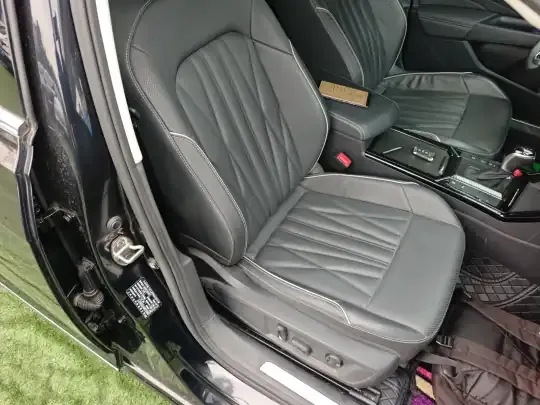 Volkswagen Passat 2023 (41600 км)