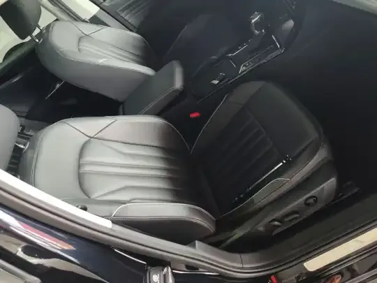 Volkswagen Passat 2023 (69800 км)