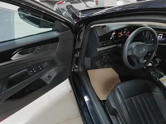 Volkswagen Passat 2023 (104000 км)