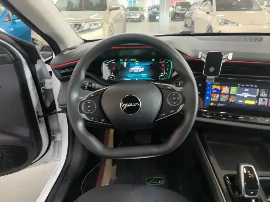 Dongfeng Aeolus Yixuan MAX 2023 (8300 км)