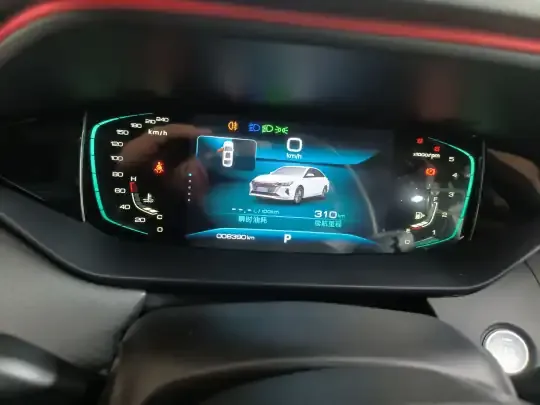Dongfeng Aeolus Yixuan MAX 2023 (8300 км)