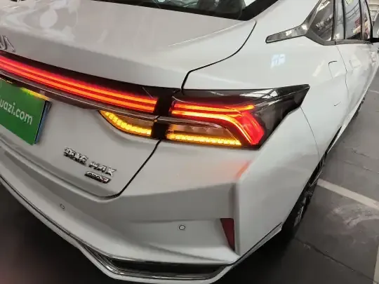 Dongfeng Aeolus Yixuan MAX 2023 (8300 км)