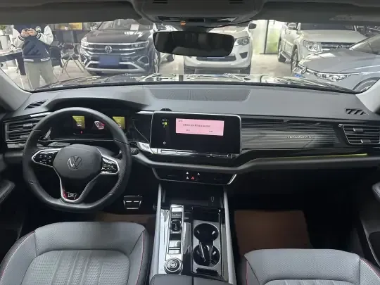 Volkswagen Teramont X 2023 (55200 км)