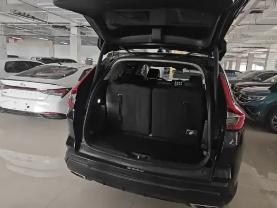 Honda CR-V 2023 (27100 км)