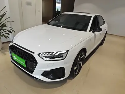 Audi A4L 2023 (24600 км)