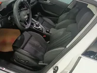 Audi A4L 2023 (28300 км)