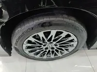 Toyota Vellfire 2023 (33900 км)