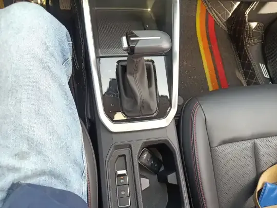 Wuling Alvez 2022 (9800 км)