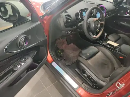 MINI Clubman 2023 (39300 км)