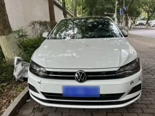 Volkswagen Polo 2023 (24600 км)