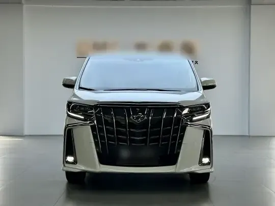 Toyota Alphard 2023 (69800 км)