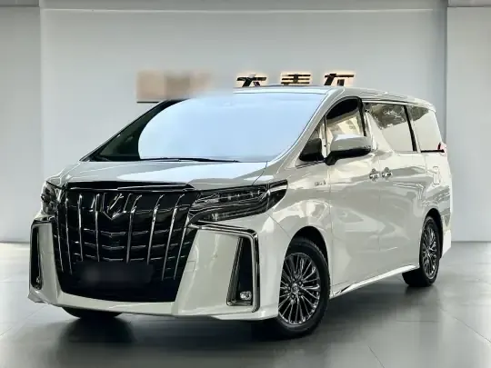 Toyota Alphard 2023 (69800 км)