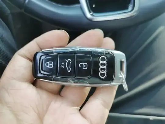 Audi A6 2023 (17100 км)
