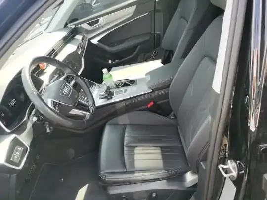 Audi A6 2023 (17100 км)