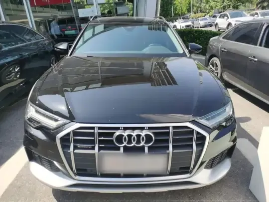 Audi A6 2023 (17100 км)