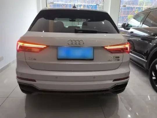 Audi Q3 2023 (40900 км)