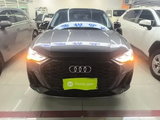 Audi Q3 Sportback 2023 (7100 км)