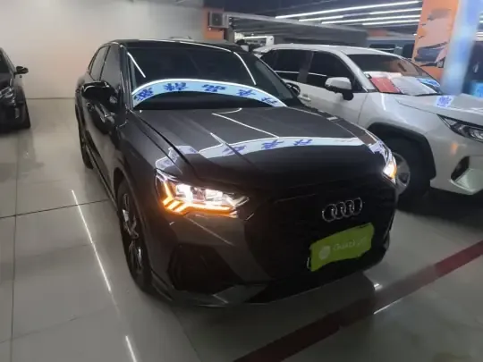 Audi Q3 Sportback 2023 (7100 км)