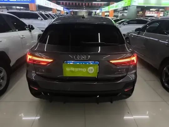 Audi Q3 Sportback 2023 (7100 км)
