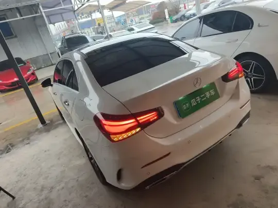 Mercedes-Benz A-Class 2023 (42400 км)