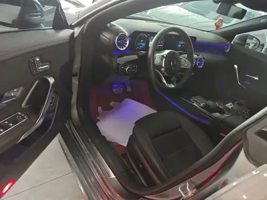 Mercedes-Benz CLA 2023 (12200 км)