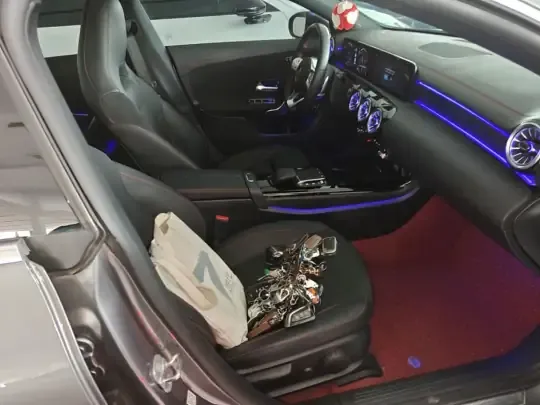 Mercedes-Benz CLA 2023 (12200 км)