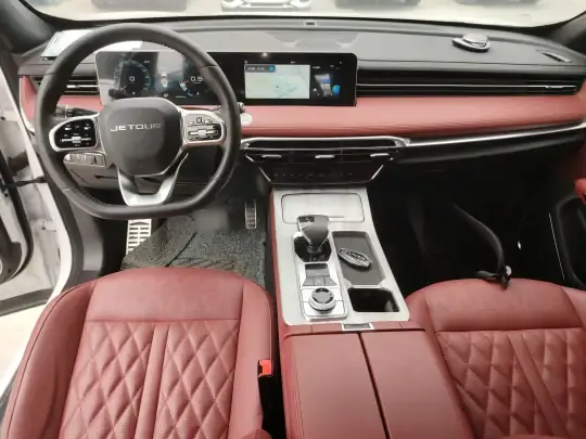 JETOUR X70 PLUS 2023 (5600 км)